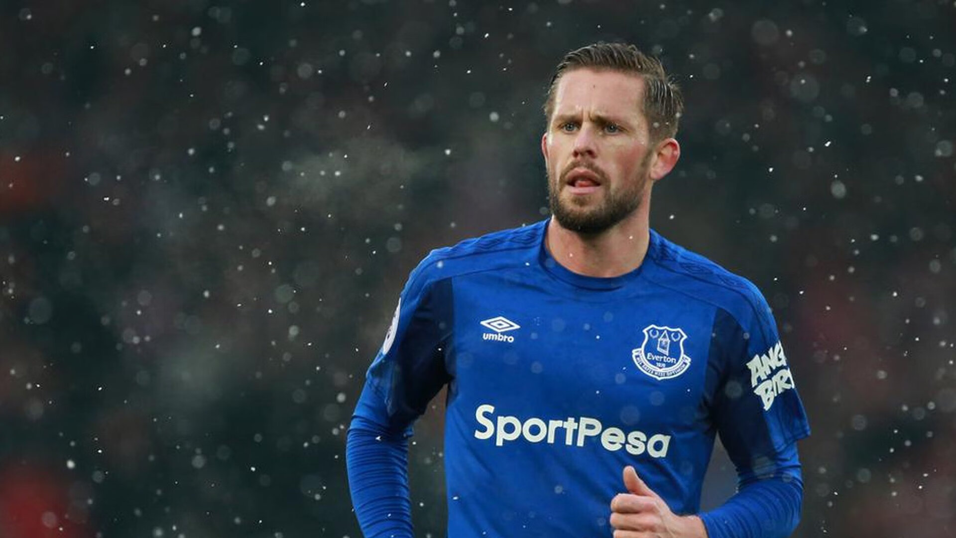 法国队前途光明！内马尔新星比赛规则变更表现突出观众掌声雷动